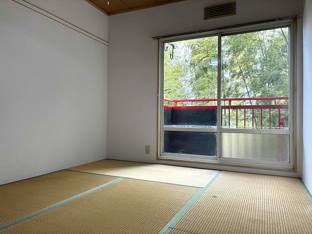 居室・リビング　和室（東側）