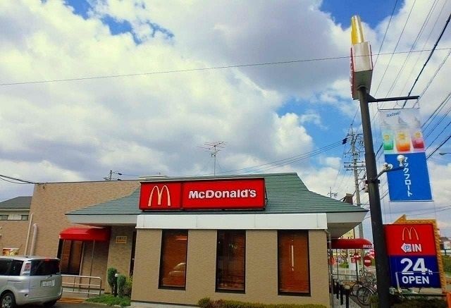 飲食店　マクドナルド（飲食店）まで350m