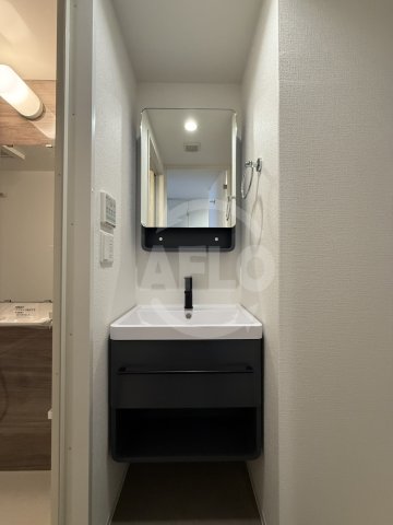 洗面設備　Alivis放出　独立洗面所