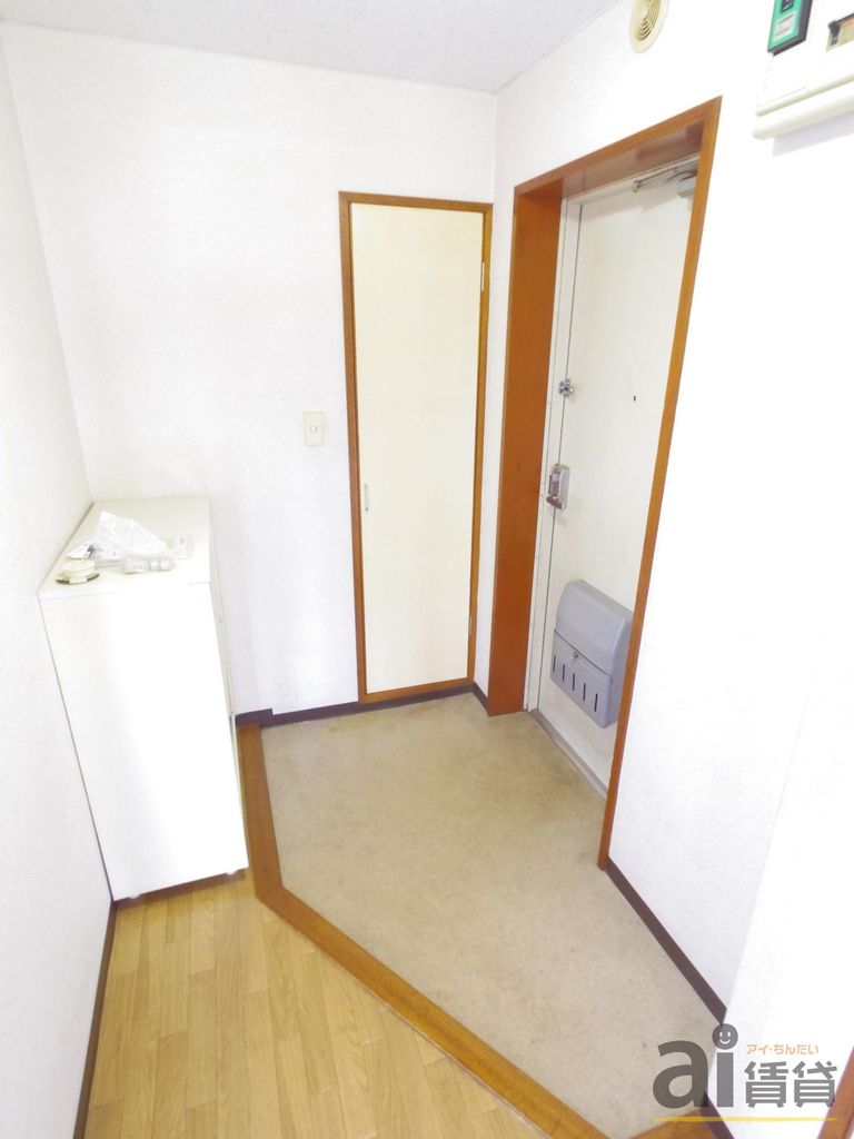 玄関　※同仕様写真です