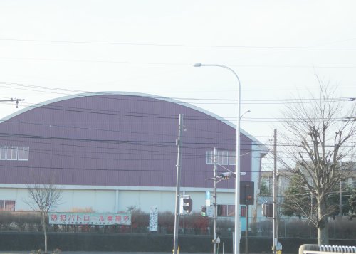 小学校　小山市立間々田東小学校（小学校）まで342m