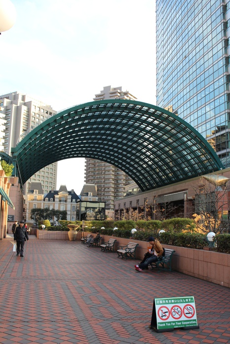 スーパー　恵比寿ガーデンプレイス（スーパー）まで400m