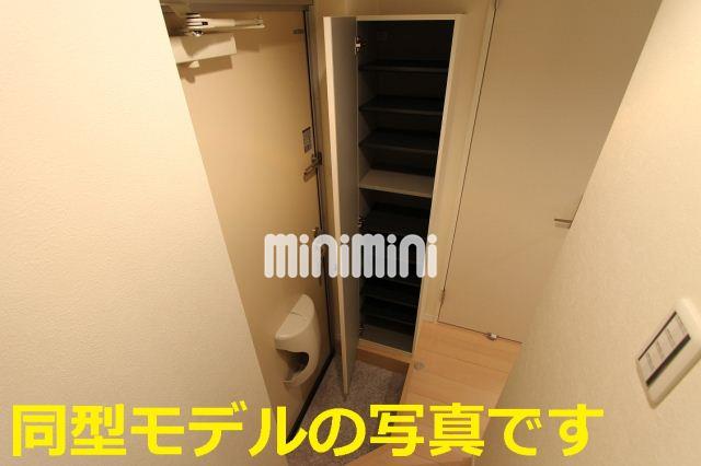 収納　同型モデルの写真です