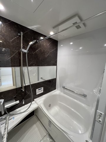 バス・シャワールーム　他号室　同施工参考写真