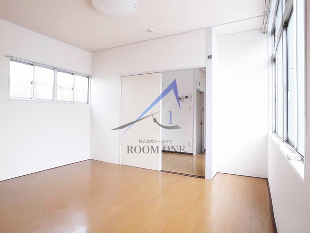 居室・リビング　洋室のお部屋です。