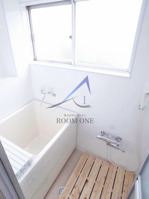 バス・シャワールーム　お風呂です。