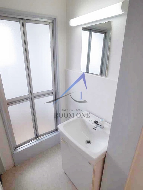 洗面設備　洗面台です。