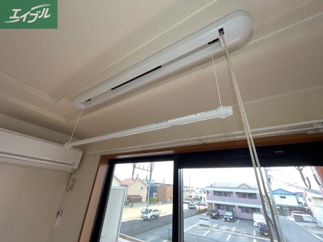 その他設備　室内物干し