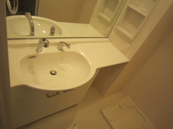 洗面設備　広い洗面スペースです★