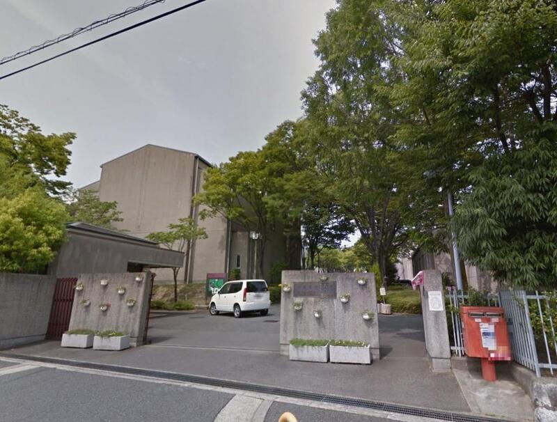 大学・短大　私立平安女学院大学短期大学部（大学・短大）まで758m