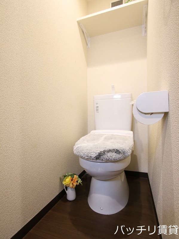 トイレ　同型タイプの為、現状を優先いたします。
