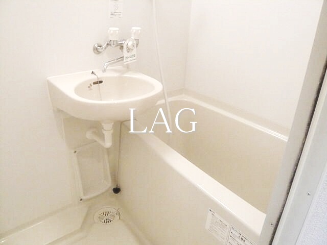 バス・シャワールーム　お風呂です。