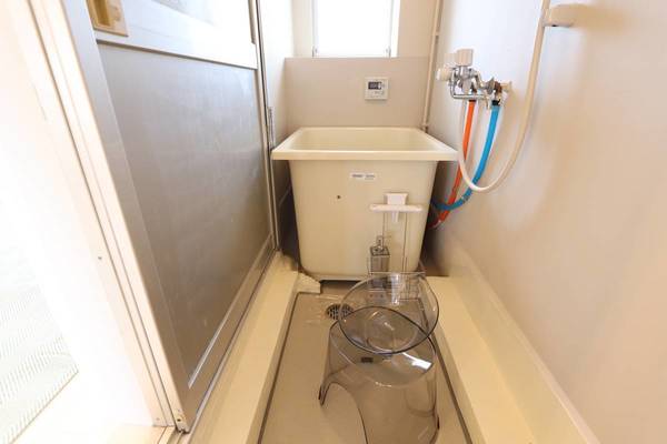 バス・シャワールーム　モデルルームの写真です