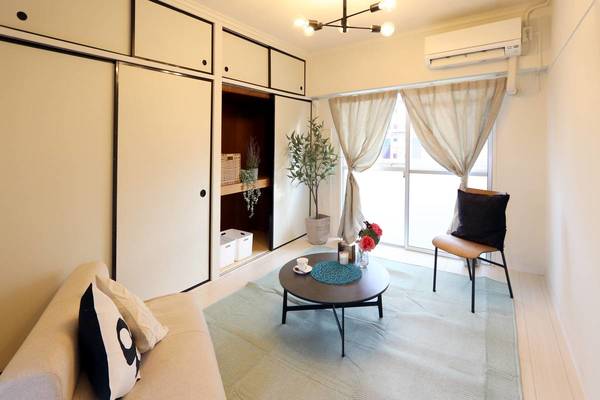 居室・リビング　モデルルームの写真です