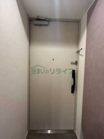玄関　別部屋の参考写真です。