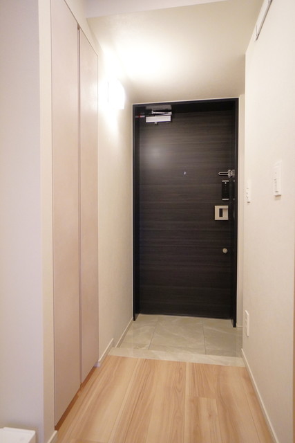 玄関　※写真は同タイプ住戸です。