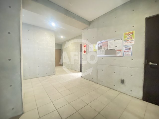 ロビー　ベルシモンズ大阪港　ロビー