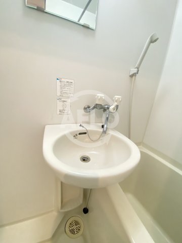 洗面設備　ベルシモンズ大阪港　洗面所