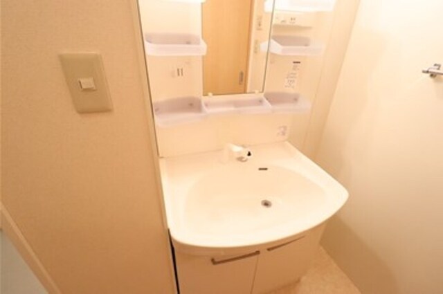 洗面設備　洗髪洗面化粧台