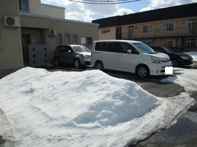 駐車場　駐車場