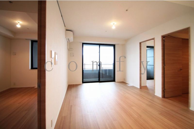 居室・リビング　床暖房付きリビングダイニング