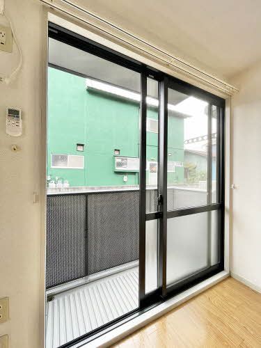 バルコニー　バルコニー