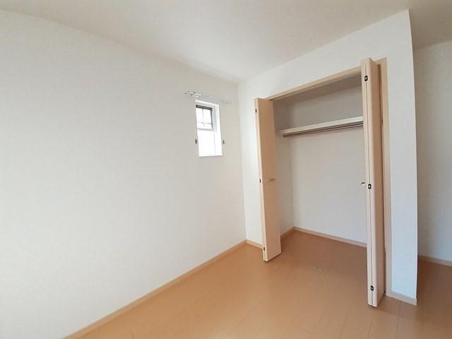 収納　お洋服も掛けて収納できるクローゼット♪（同仕様画像）