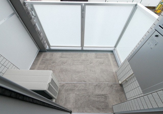 バルコニー　開放的で明るい空間を演出してくれるバルコニーです