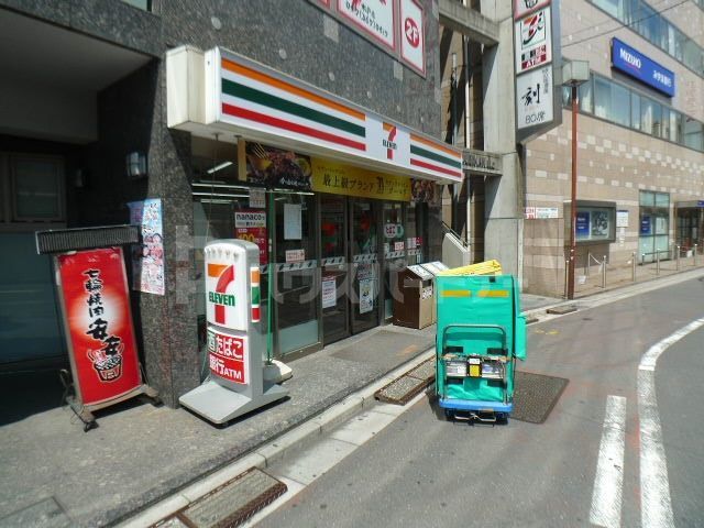 コンビニ　セブン-イレブン 松戸駅南店（コンビニ）まで500m