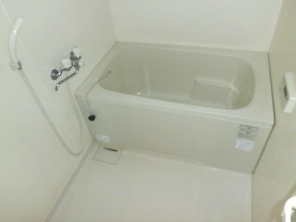 バス・シャワールーム　追い焚き有り！