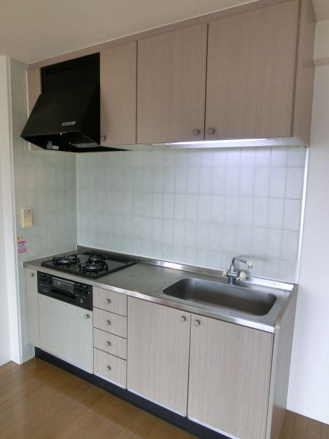 キッチン　※同タイプ間取り　別室設備施工例　現況優先