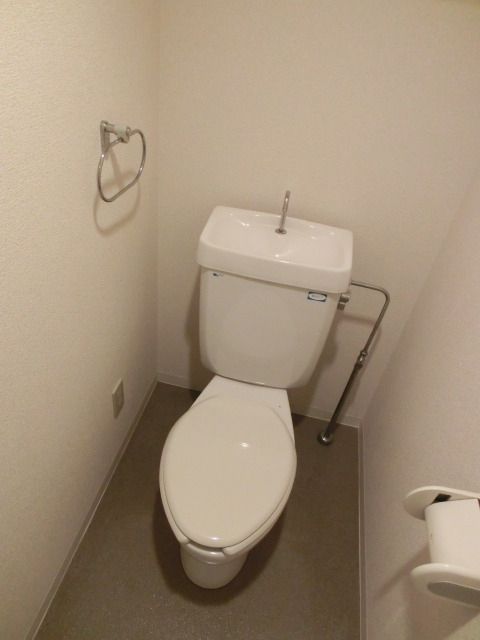 トイレ　※同タイプ間取り　別室設備施工例　現況優先