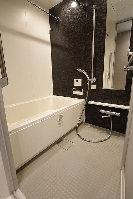 バス・シャワールーム　バス※別部屋参考写真