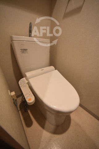 トイレ　ファーストレジデンス天満橋　温水洗浄便座