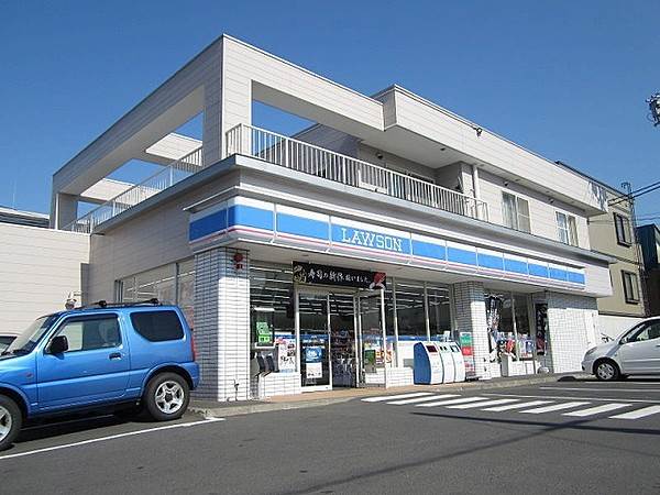 コンビニ　ローソン札幌旭町五丁目店（コンビニ）まで596m