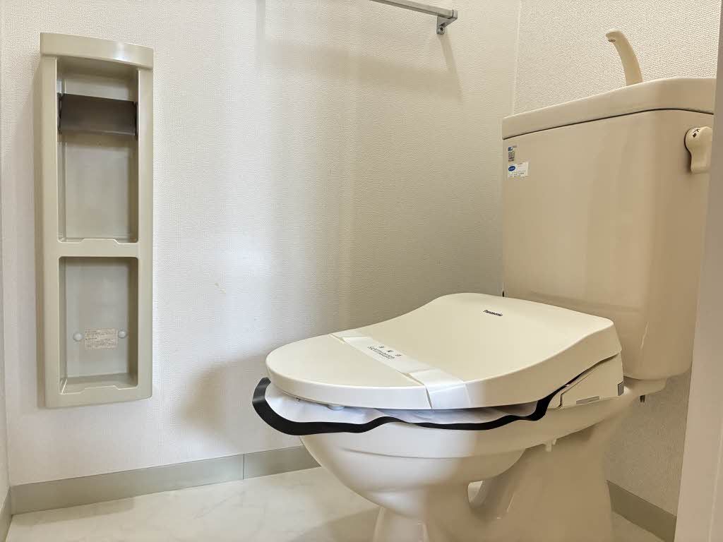 トイレ　トイレ