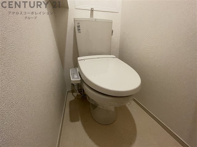 トイレ　トイレは温水洗浄便座です♪