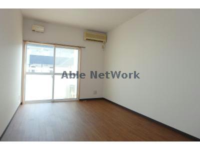 居室・リビング　1