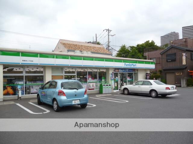 コンビニ　ファミリーマート（コンビニ）まで352m