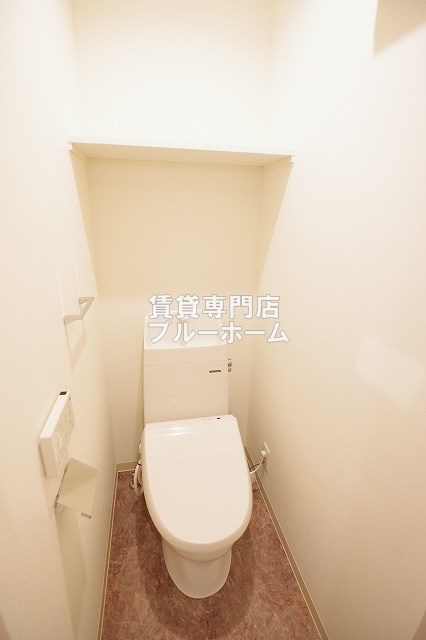トイレ　温水洗浄便座付きのトイレです！
