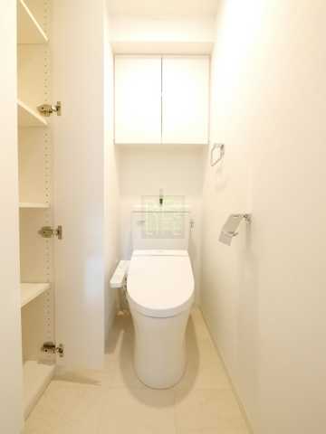 トイレ　ALTERNA神楽坂II(実際の内装とは異なります)