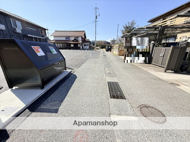 その他　前面道路（その他）まで0m