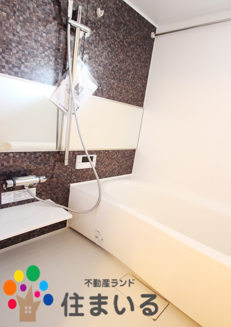 バス・シャワールーム　※同社施工の参考物件の写真です。