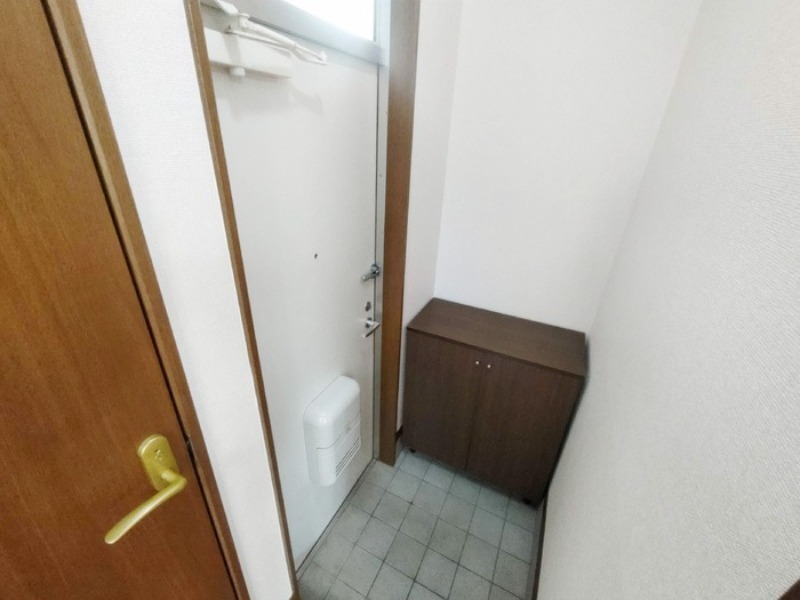 玄関　図面と現状に相違がある場合には現状を優先