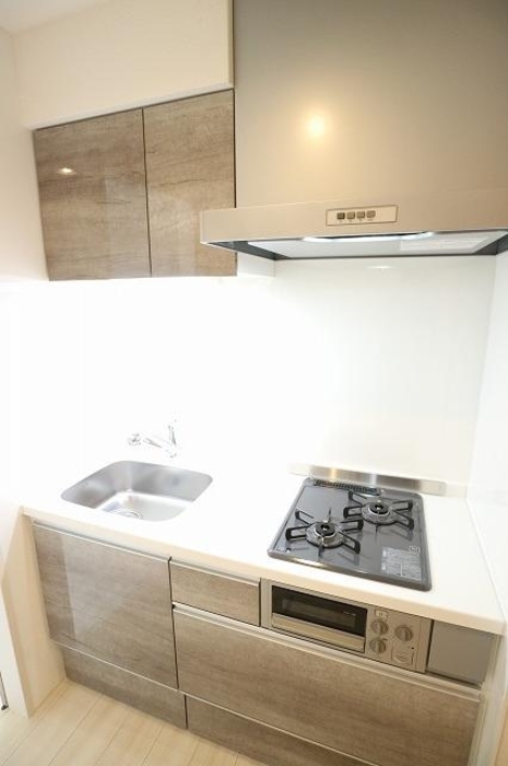 キッチン　２口ガスコンロ付きのシステムキッチン♪