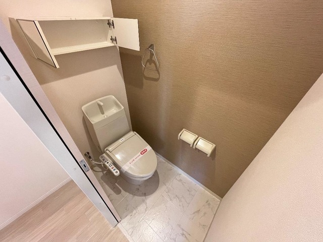 トイレ　シャワー付トイレ