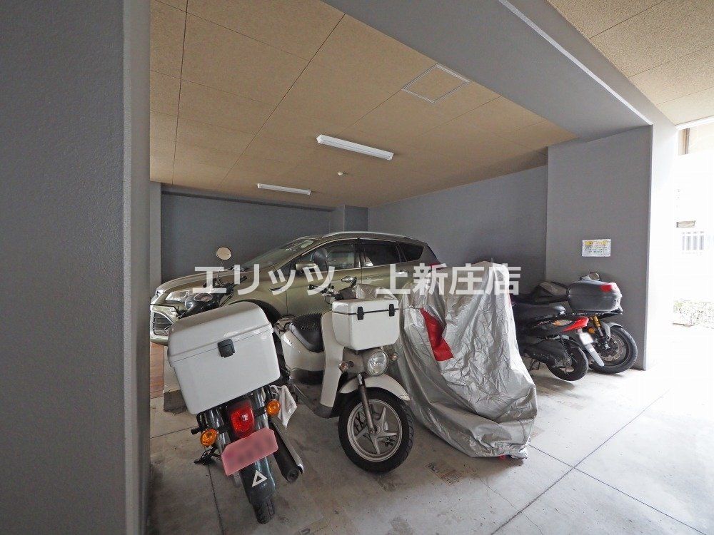 駐車場　駐輪場