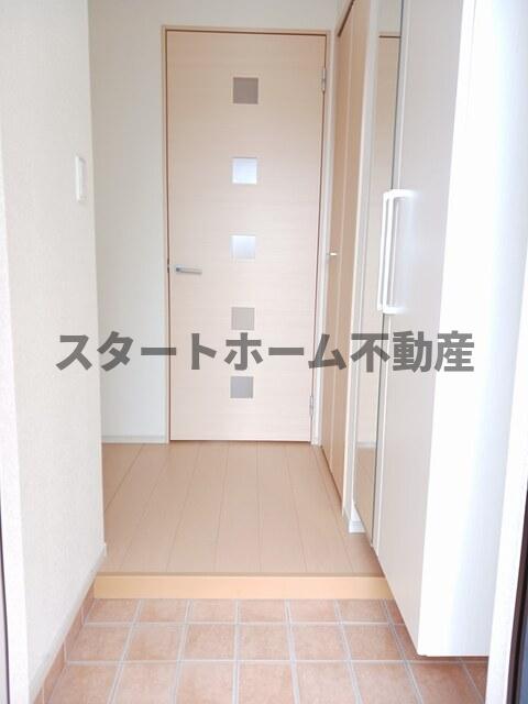 玄関　落ち着いた玄関です