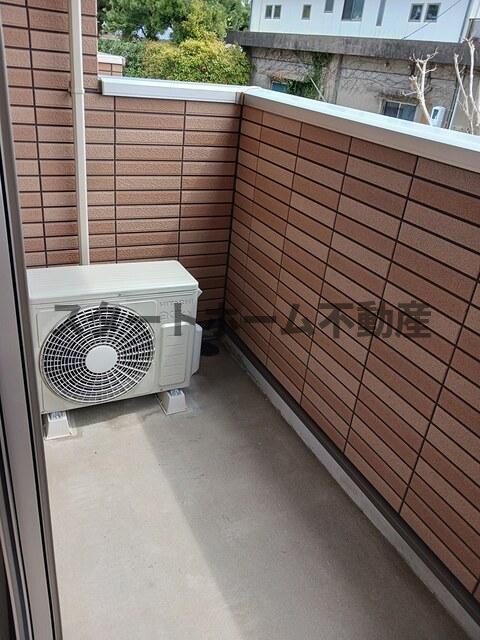 バルコニー　陽当たり良好なバルコニーです