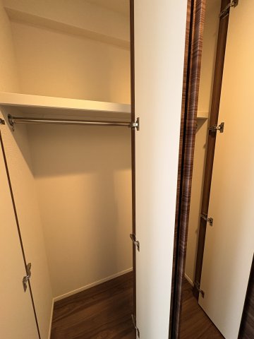 収納　クローゼット付き